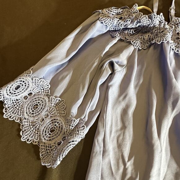 Iz Byer Off-shoulder Light Blue Ramie Dress W/ Eyelit Crochet Lace Trim Size L - Picture 2 of 6